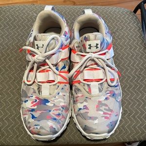 Under armor Valsetz Trek hiking sneakers